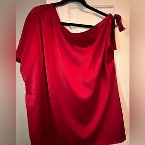 Dress up or down one one shoulder shirt